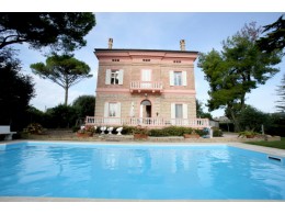 Luxury villa for sale in Le Marche - Villa Liberty